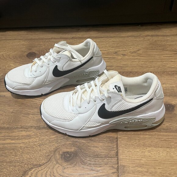 Nike Women's Women S Air Max Excee Sneaker in White/Black Pure Platinum Size 8.5 - Picture 2 of 6